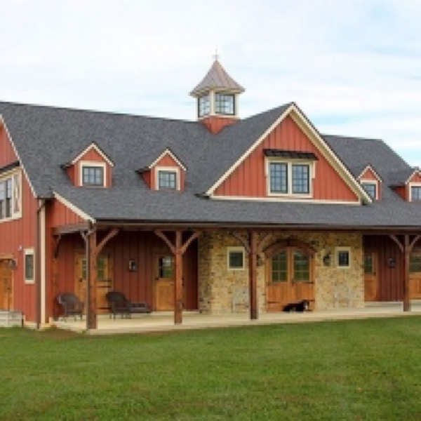 metal-barndominium-215x215-1.jpg